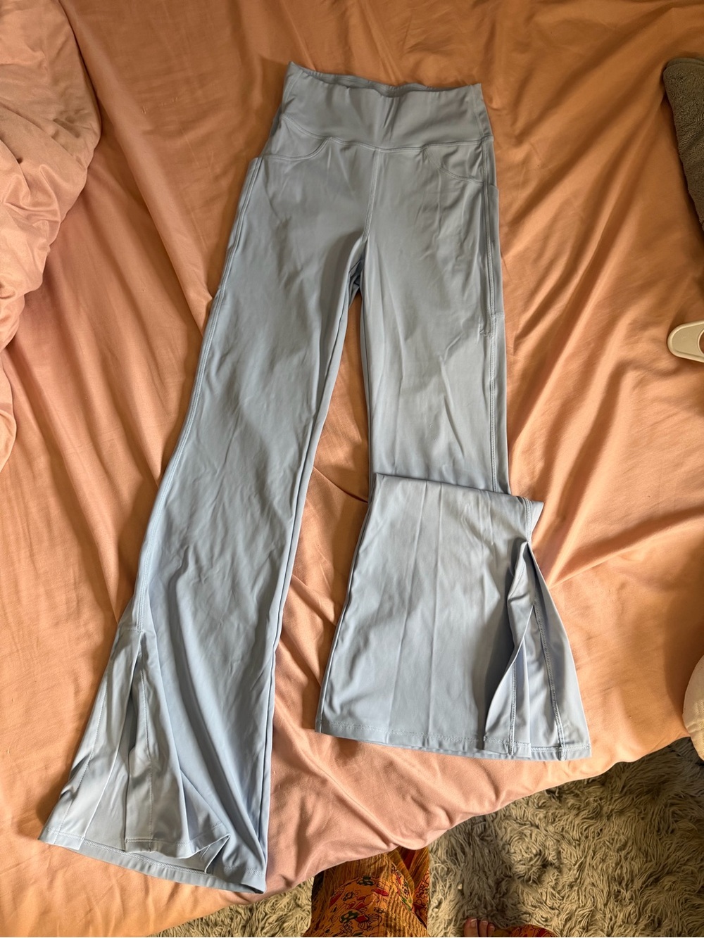 HALARA Light Blue Flared Yoga Leggings with slits